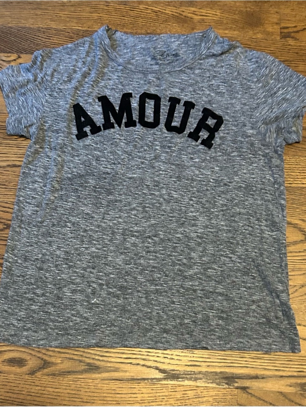 Elan Gray 'AMOUR' Short Sleeve Tee 0138